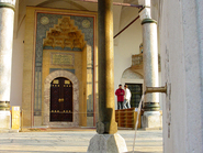 /pressthumbs/Gazi Husrev begova dzamija kapija Ghazi Husrev Bey Mosque Entrance.jpg